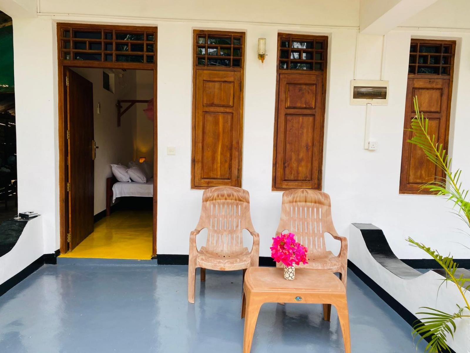 Hotel Aaliya Bay Arugam Bay Exterior foto
